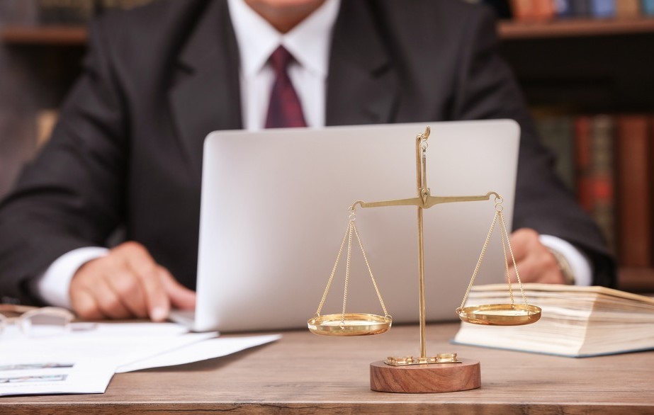 Outsourcing benefits for legal firms